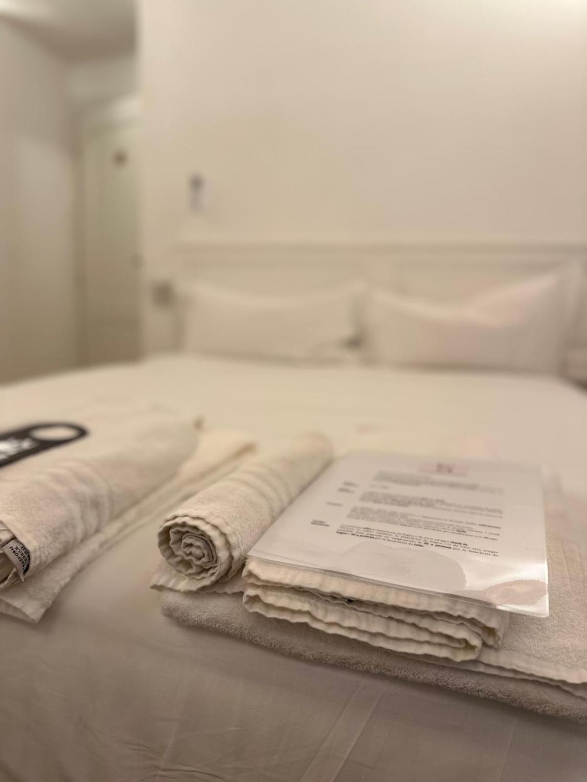 Bed and Breakfast Ai 13 Gradoni Di Chiaia Неаполь Экстерьер фото